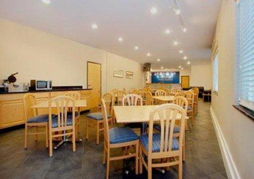 фото отеля Comfort Inn & Suites German Church Road