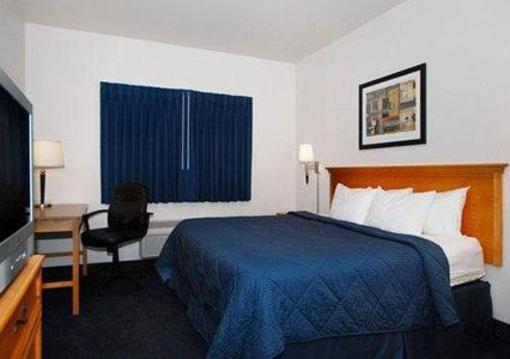 фото отеля Comfort Inn & Suites German Church Road