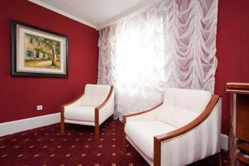 фото отеля Hotel Castel Ramnicu Valcea