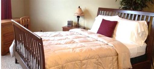фото отеля Vinehurst Inn & Suites