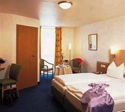 фото отеля Hotel Zum Amtsstüble Mosbach