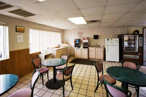 фото отеля Americas Best Value Inn Lumberton