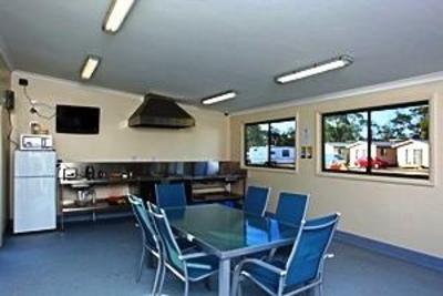 фото отеля Hobart Airport Tourist Park
