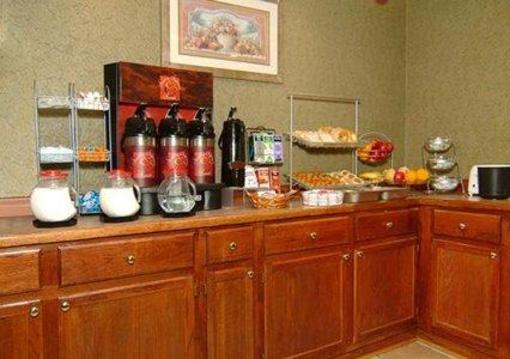 фото отеля Quality Suites