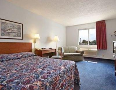 фото отеля Super 8 Motel Auburn (Indiana)