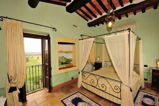 фото отеля Villa Giulia Tuoro sul Trasimeno