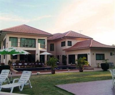 фото отеля Mukdahan Manor B&B