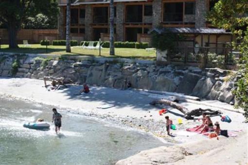 фото отеля Galiano Oceanfront Inn and Spa