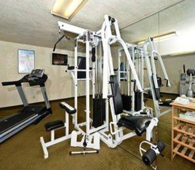 фото отеля Super 8 Motel Wetaskiwin