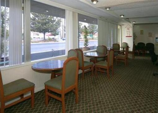 фото отеля Econo Lodge Sequoia Area