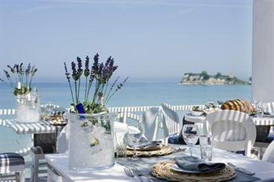 фото отеля Sani Beach Club