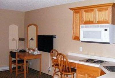 фото отеля Americas Best Value Inn & Suites Bismarck