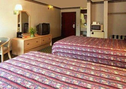 фото отеля Econo Lodge Inn & Suites Greenville (Texas)