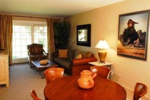 фото отеля SmokeTree Resort & Bungalows