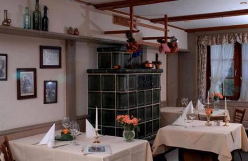 фото отеля Hotel Gasthof Vier Lowen Schonau im Schwarzwald