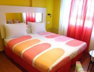 фото отеля Hostal Rrco Iris