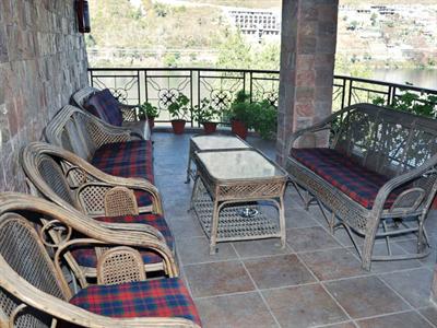 фото отеля Neelesh Inn Bhimtal