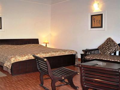 фото отеля Neelesh Inn Bhimtal