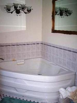 фото отеля Holly Beach Hotel Bed & Breakfast