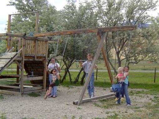 фото отеля Yellowstone Valley Inn and RV Park