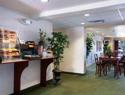 фото отеля Microtel Inn & Suites Bellevue