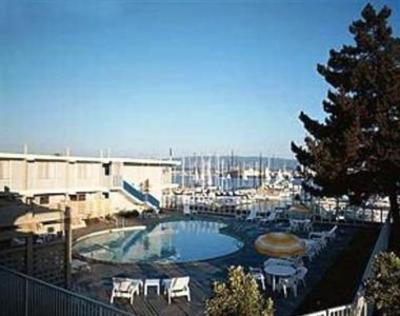 фото отеля Marina Village Inn