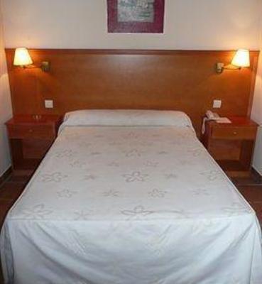 фото отеля Hotel Dona Catalina