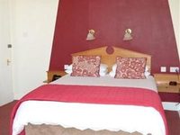 Elms Court Hotel