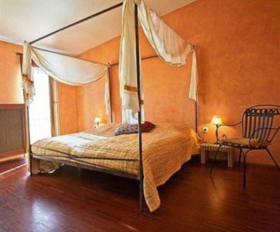 фото отеля The Rooms Bed and Breakfast