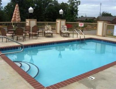 фото отеля Berkshire Inn and Suites Bryant