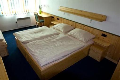 фото отеля Hotel Solenice
