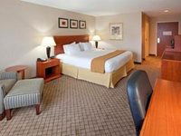 Holiday Inn Express Hotel & Suites Tilton