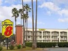 фото отеля Super 8 Motel Central Bakersfield