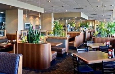фото отеля Sandman Hotel Lethbridge