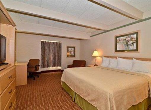 фото отеля Quality Inn Lake Ozark