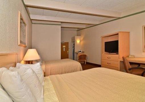 фото отеля Quality Inn Lake Ozark