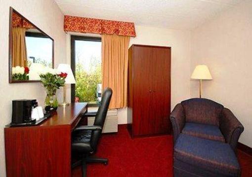 фото отеля Quality Inn & Suites Elk Grove Village