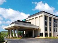 Quality Inn & Suites Elk Grove Village