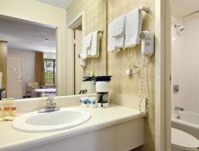 фото отеля Days Inn & Suites Mobile