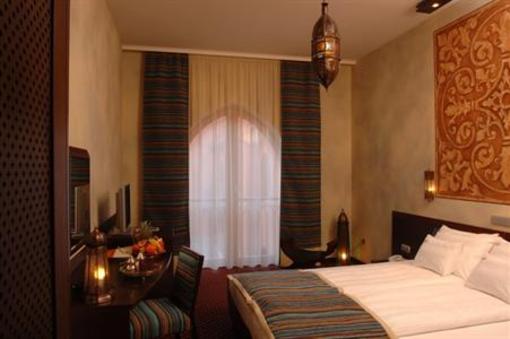 фото отеля Meses Shiraz Wellness & Trening Hotel Superior