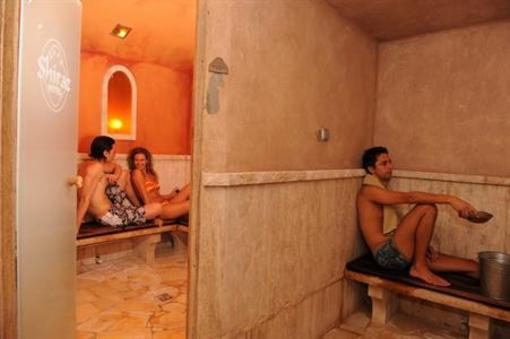 фото отеля Meses Shiraz Wellness & Trening Hotel Superior
