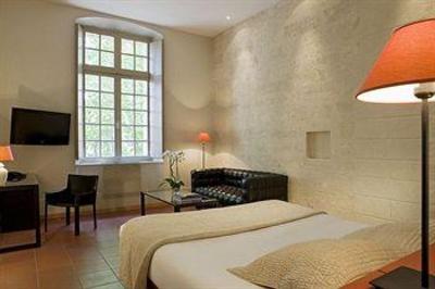 фото отеля Hotel Cloitre Saint Louis