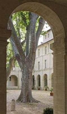 фото отеля Hotel Cloitre Saint Louis