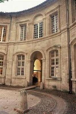 фото отеля Hotel Cloitre Saint Louis