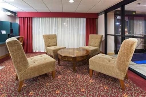 фото отеля Holiday Inn Express Colby