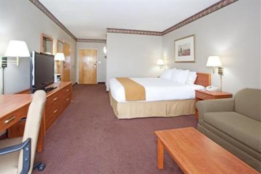фото отеля Holiday Inn Express Colby