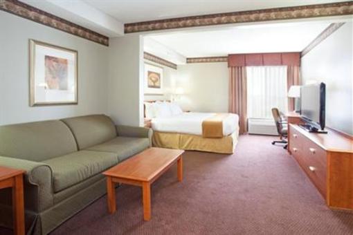 фото отеля Holiday Inn Express Colby