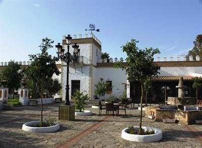 фото отеля Cortijo Los Monteros Hotel Benalup-Casas Viejas