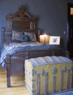 фото отеля Whiskey Mansion Bed & Breakfast