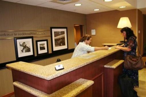 фото отеля Hampton Inn & Suites Rockland
